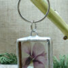 Підвіс для ключів з сушеною рослиною Гербарій Pressed flower Dried flower Keychain Stained glass keychain Гребля Hreblia